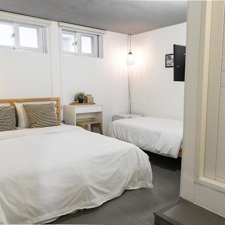 Queen House Hongdae Сеул Екстериор снимка